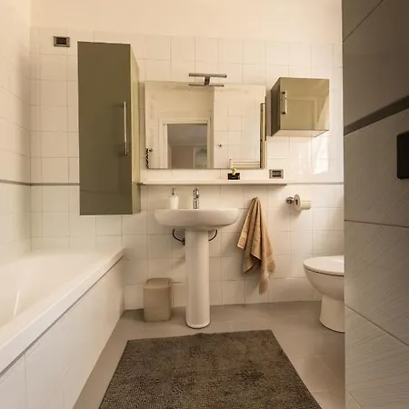 San Gaudenzio 16 بيت للعطل